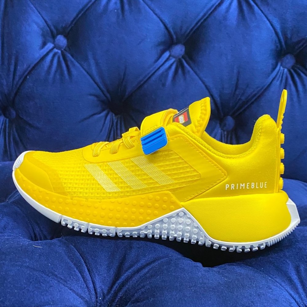 Limited Edition adidas x LEGO® Collection Sport EL K - Yellow YOUTH size 1.5